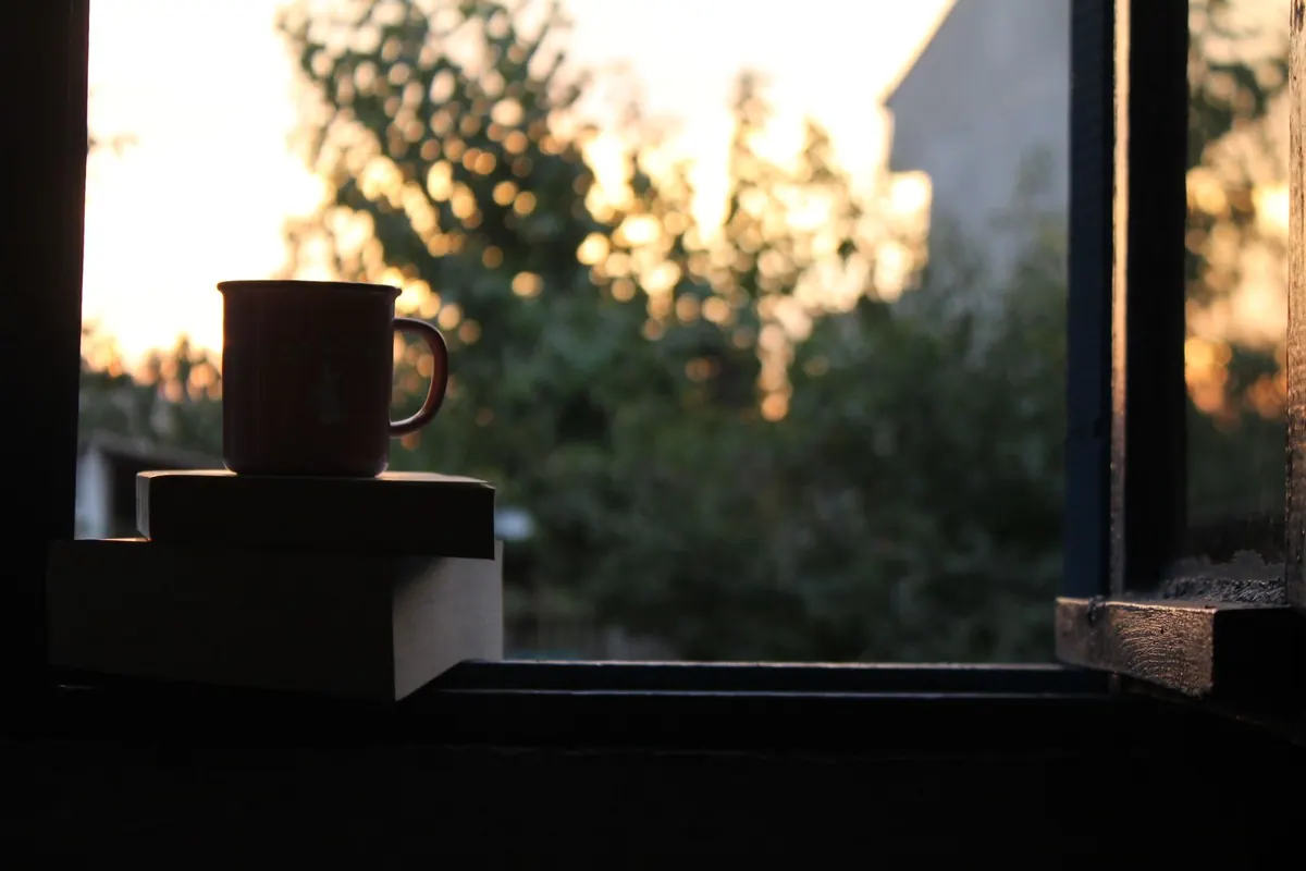 How to Build a 30-Minute Morning Playlist for a Calm Start