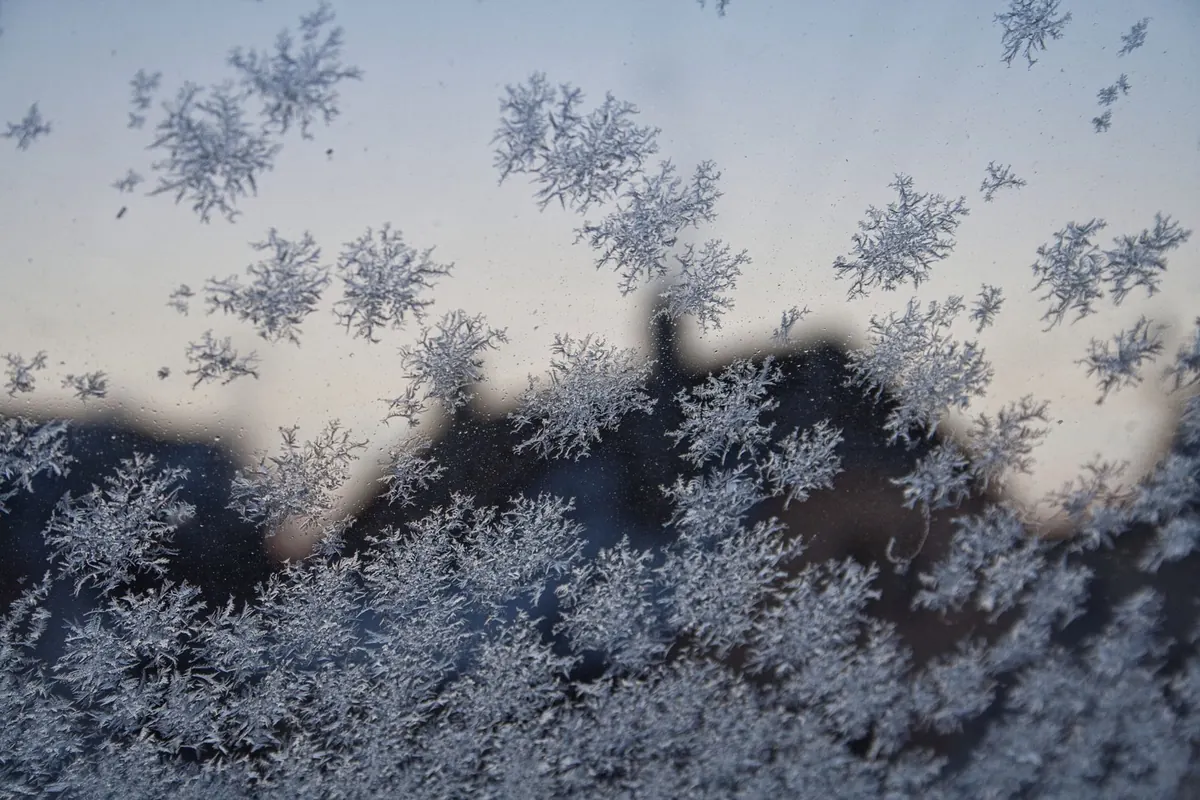 How to Mix a Gentle Wake-Up Set for Dark Winter Mornings